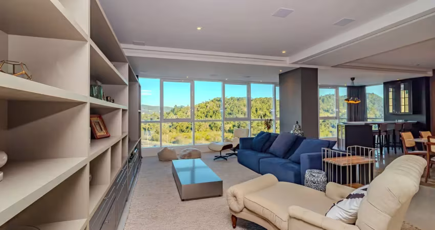 Apartamento com vaga náutica no edifício marina beach towers em balneário camboriú
