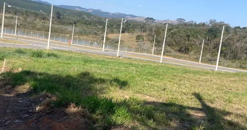 Terreno em condomínio fechado à venda na Borda do Lago, Caçapava 