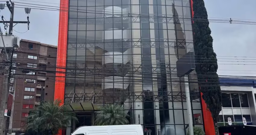 Apartamento - flat na avenida batel com suite, sala e cozinha