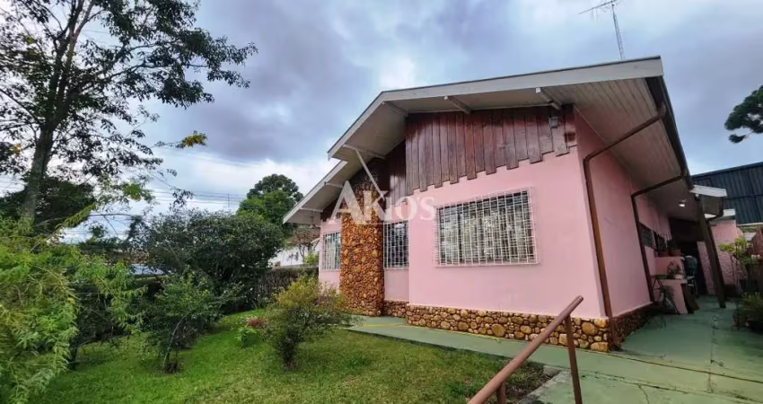 Casa à venda no centro comercial - ótima oportunidade de investimento para renda!