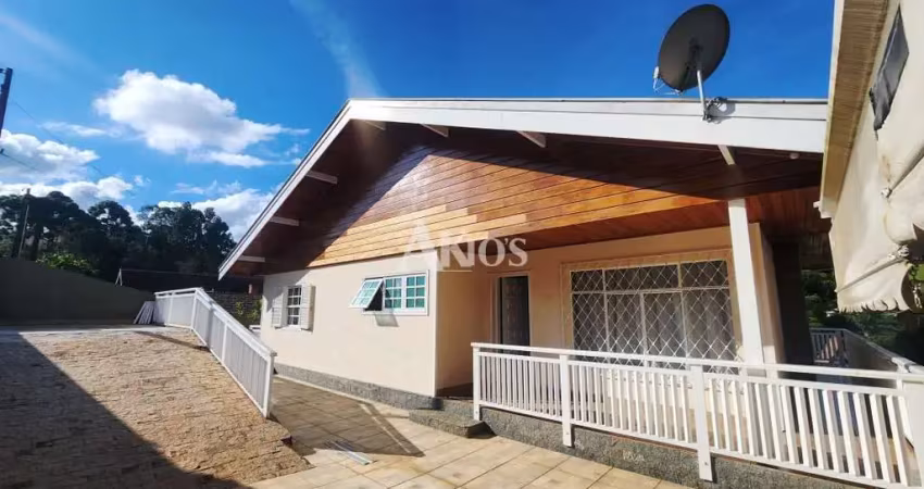 Linda casa na vila cristina - bairro residêncial muito tranquilo e com toda infraestrutura...