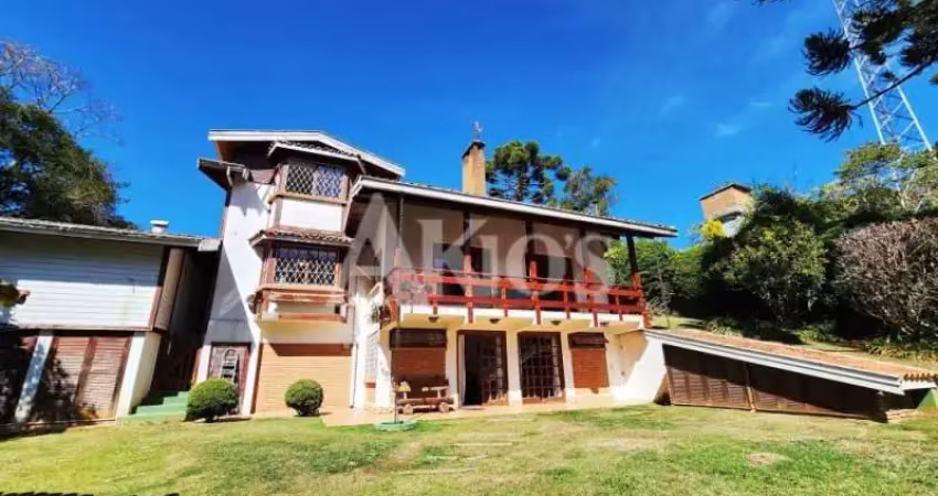 Casa típica de campos do jordão - magnífico jardim para curtir todo contato com a natureza!