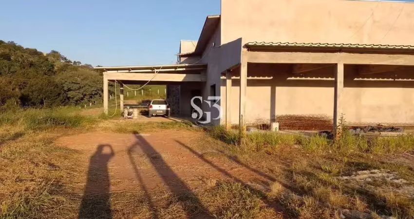 Venda de sitio de luxo em sousas, campinas-sp: 3 quartos, 3 suítes, 3 salas, 4 banheiros, 4 vagas, 37.360 m².