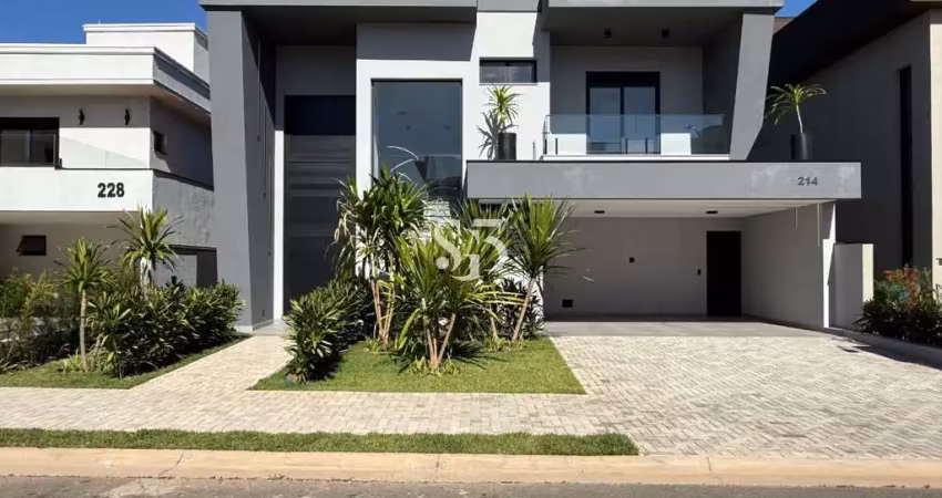 Casa belíssima à venda em condomínio na região do alphaville campinas