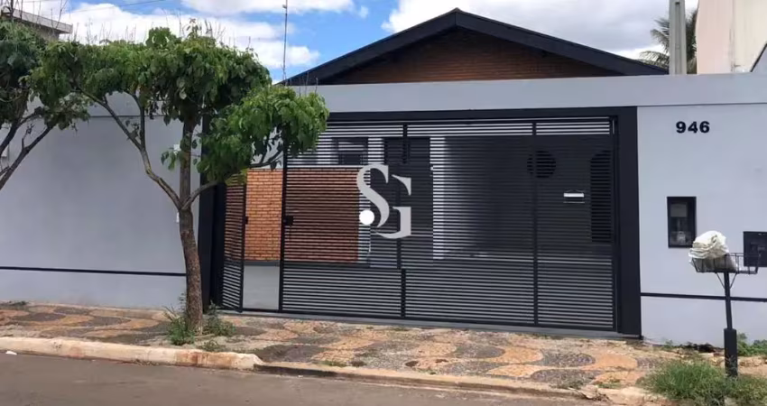 Casa com 3 quartos à venda na Rua Alzira Silveira Pinheiro, Vila Pinheiro, Pirassununga