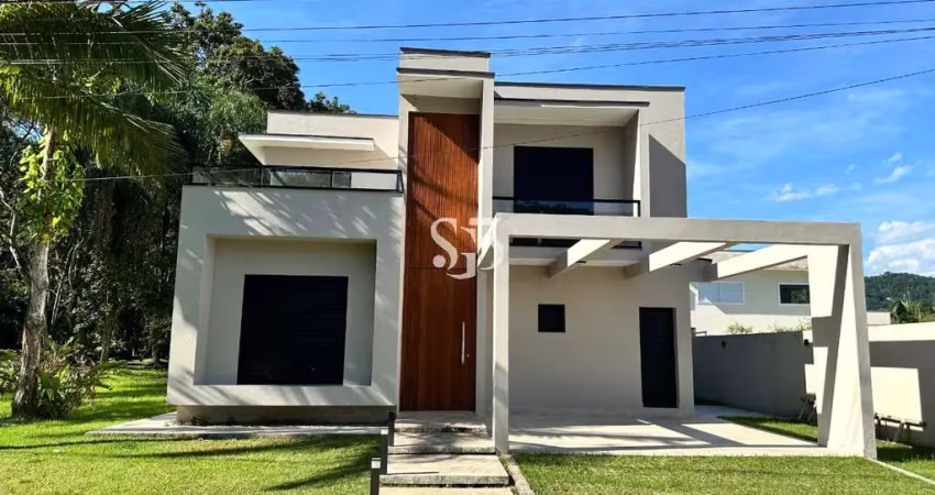 Casa alto padrão à venda em condomínio - lagoinha em ubatuba/sp