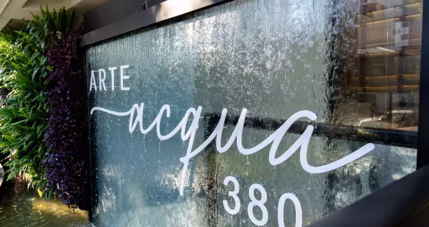 Linda cobertura penthouse face norte com 3 suítes e 3 vagas na água verde