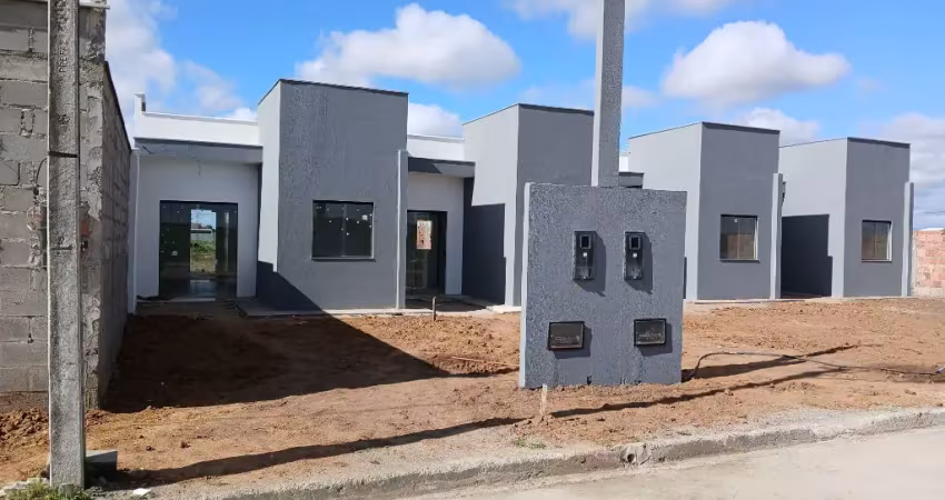 Casas de 2/4 em rua publica no bairro pedra ferrada financiadas junto a caixa.