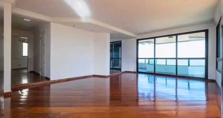 Apartamento com 3 quartos para alugar na Vila Madalena, São Paulo 