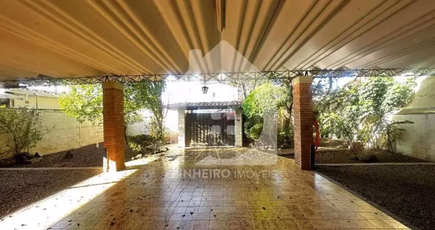 Casa com quintal espaçoso na vila aurora – 332m² de construção em terreno de 1.000m²