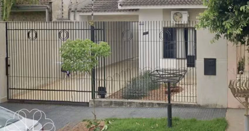 Casa com móveis planejados - pq. residencial tuiuti