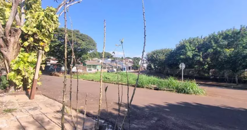 Terreno à venda na Rua Pioneiro Antonio Allai, 18, Parque Residencial Patrícia, Maringá