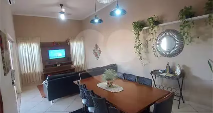 Casa com 3 quartos à venda na Marcelo Vitória, Ipê, Três Lagoas