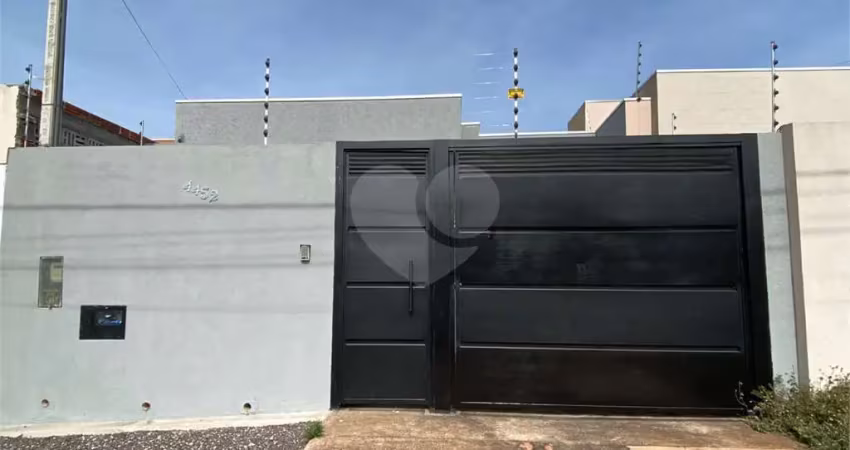 Casa com 2 quartos à venda na Orlando Galo, Ipê, Três Lagoas