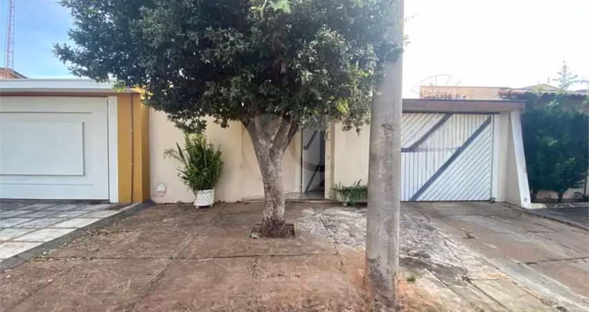 Casa com 3 quartos à venda na João Carrato, Centro, Três Lagoas