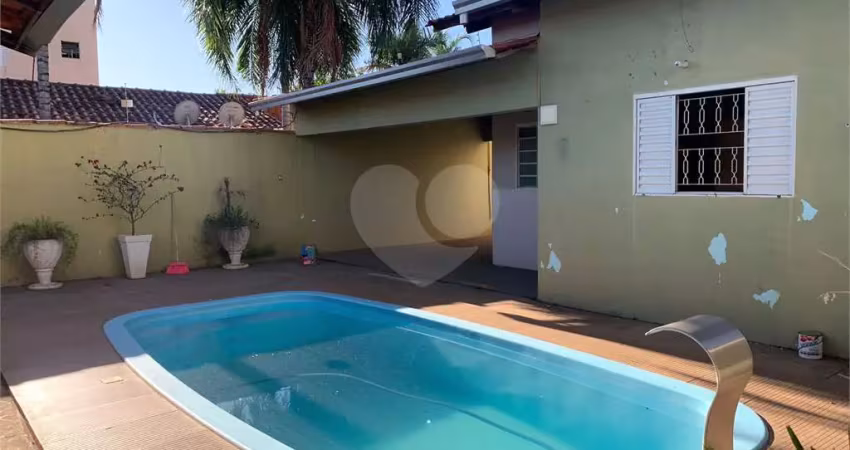 Casa com 3 quartos à venda na José Amílcar Congro Bastos, Centro, Três Lagoas