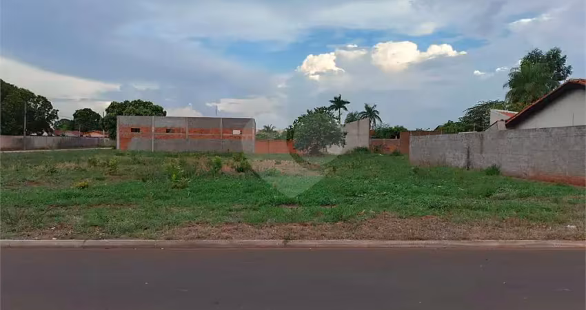 Terreno à venda na Dos Maçons, Jardim Alvorada, Três Lagoas