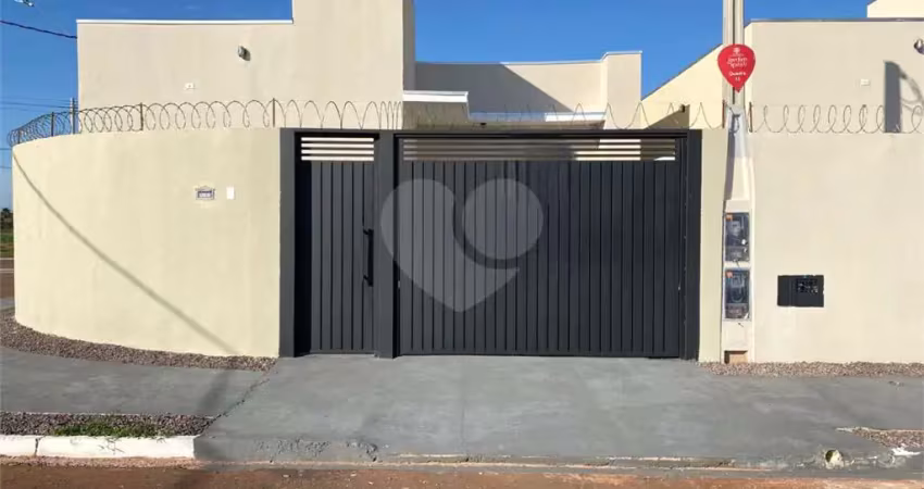 Casa à venda com 2 quartos em ipê, três lagoas - ms