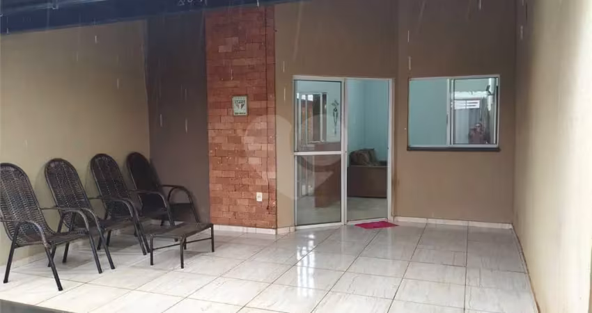 Casa à venda com 2 quartos em jardim alvorada, três lagoas - ms