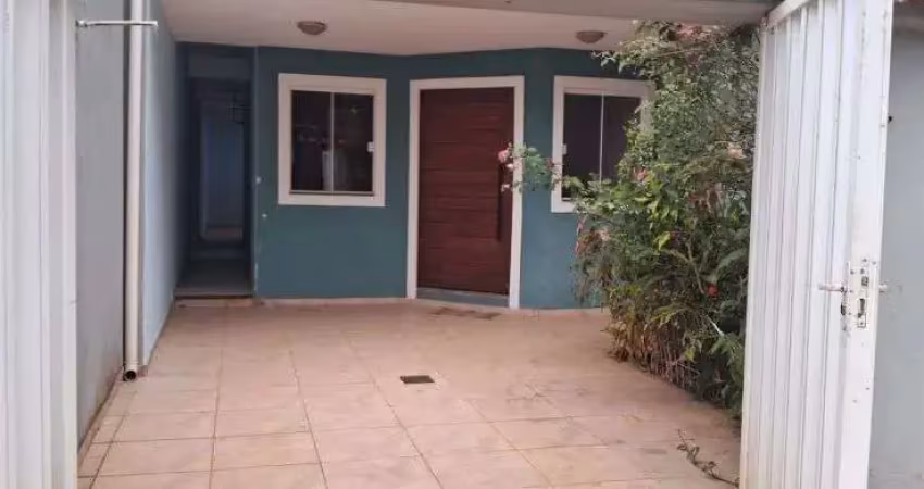 Casas para locação no jardim vitória em macaé/rj, 03 quartos com suíte, 1 vaga e varanda.