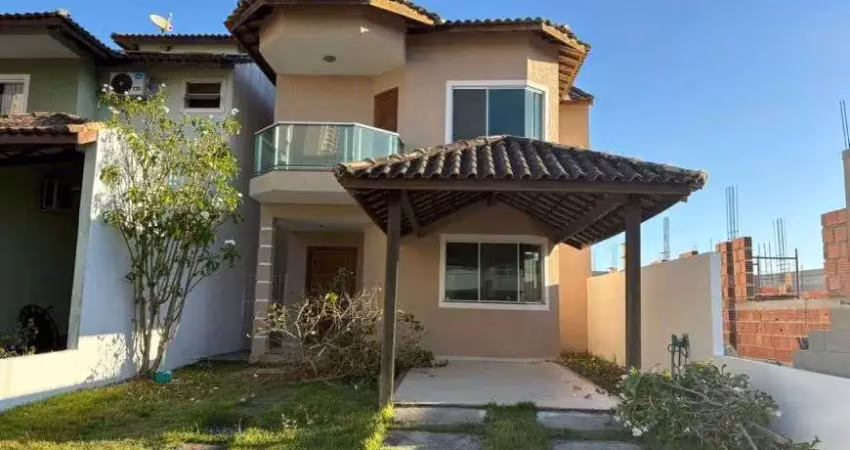 Casas para locação no alto da glória em macaé/rj, 04 quartos com suíte, 2 vagas e área gourmet.