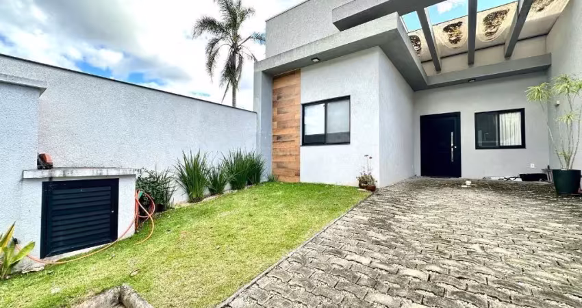 Linda casa geminada semi-mobiliada a venda em bombinhas pronta para morar