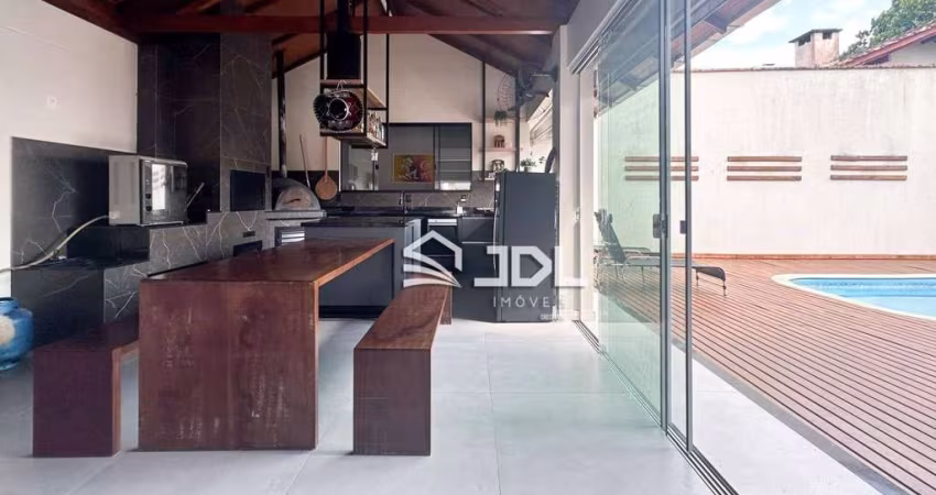 Casa com 3 dormitórios à venda, 298 m² por R$ 1.799.000,00 - Escola Agrícola - Blumenau/SC