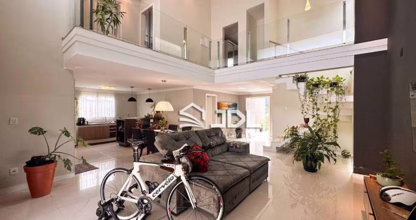 Casa com 3 dormitórios à venda, 288 m² por R$ 1.100.000,00 - Fortaleza Alta - Blumenau/SC