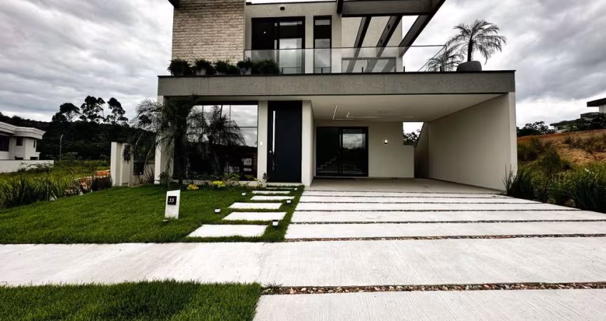Casa com 3 dormitórios à venda, 363 m² por R$ 2.000.000,00 - Ponta Aguda - Blumenau/SC