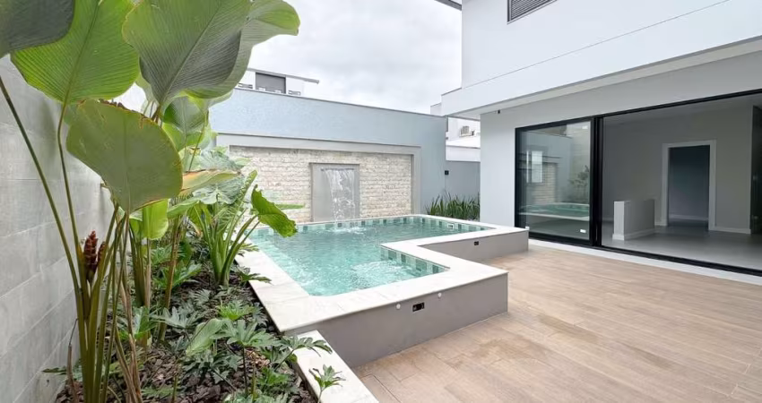 Casa com 3 dormitórios à venda, 368 m² por R$ 2.650.000,00 - Escola Agrícola - Blumenau/SC