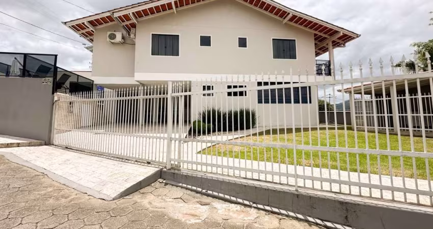 Casa à venda, 243 m² por R$ 1.490.000,00 - Itoupava Norte - Blumenau/SC