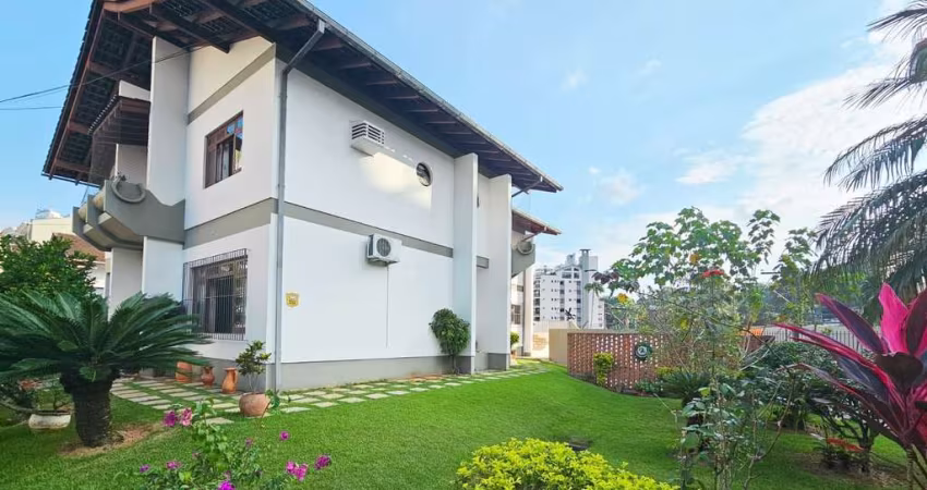 Casa à venda, 422 m² por R$ 1.500.000,00 - Ponta Aguda - Blumenau/SC