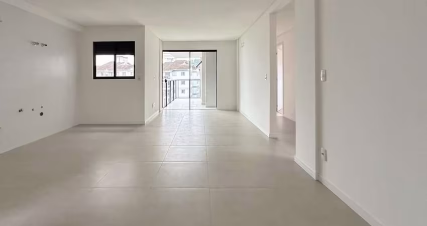Cobertura com 3 dormitorios sendo 1 suíte 2 vagas individuais