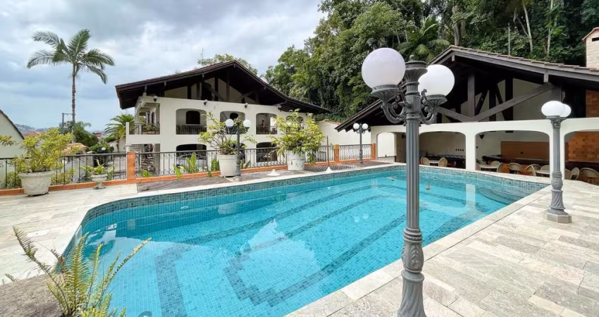 Casa à venda, 605 m² por R$ 3.699.000,00 - Velha - Blumenau/SC