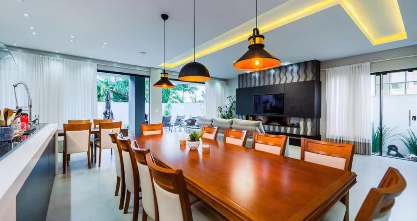 Casa com 3 dormitórios à venda, 290 m² por R$ 2.500.000,00 - Itoupava Central - Blumenau/SC