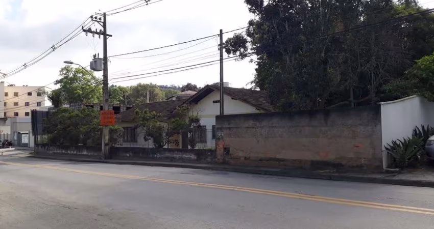 Terreno à venda, 5618 m² por R$ 4.500.000,00 - Água Verde - Blumenau/SC