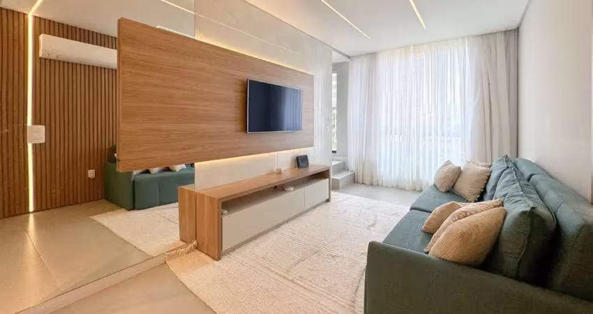 Casa com 3 dormitórios à venda, 131 m² por R$ 850.000,00 - Água Verde - Blumenau/SC
