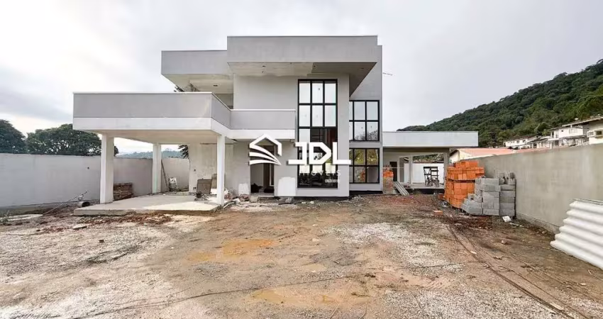 Casa à venda no bairro Bela Vista