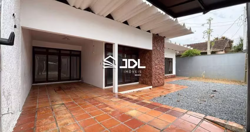 Casa à venda no bairro água verde – conforto e praticidade para sua família