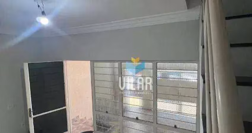 Sobrado com 3 dormitórios à venda, 214 m² por r$ 425.000,00 - vila santana - sorocaba/sp