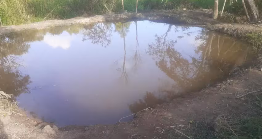 Lindo sítio em pilar do sul, 41.000 m², 100% aproveitável, com partes regulares e irregulares, 3 km de estrada de terra boa e cascalhada, 20 km da cidade, chalé contendo 2 quartos sendo 1 suíte, banhe