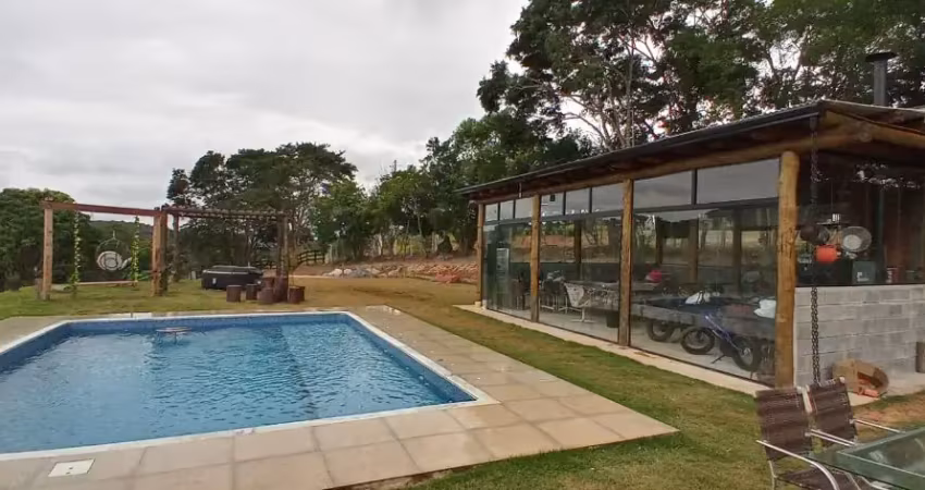Linda sítio piedade, 29.000 m², casa, piscina, tanque, lagoa, poço art., escritura, permuto