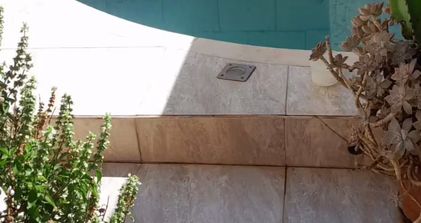 Linda casa em cerquilho, cidade jardim, 125 m², 2 quartos, suíte, 2 salas, piscina, financio.