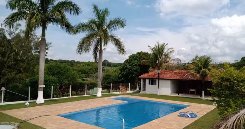 Lindo sítio sorocaba, 25.000 m², 6 casas, 2 piscinas, campo, área gourmet, salão festa, permuta