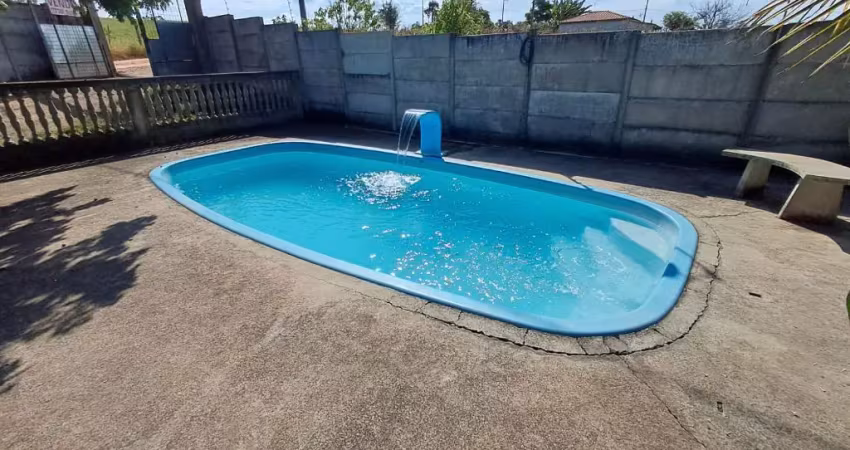Linda chácara araçoiaba, 2.150 m², cercado, 3 quartos, 5 banheiros, piscina, pomar, permuto