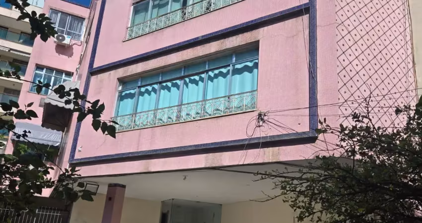 Na tijuca apartamento, 4 quartos, 3 banheiros e 3 vagas