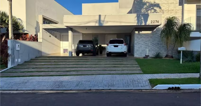 A casa dos seus sonhos em condomínio completo e sofisticado