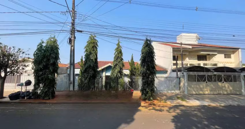 Seu novo lar espera por você! com edícula, piscina e escritório no coração da cidade