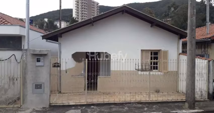Venda - casa 2 dormitórios + 1 - próximo a upa - poços de caldas/mg