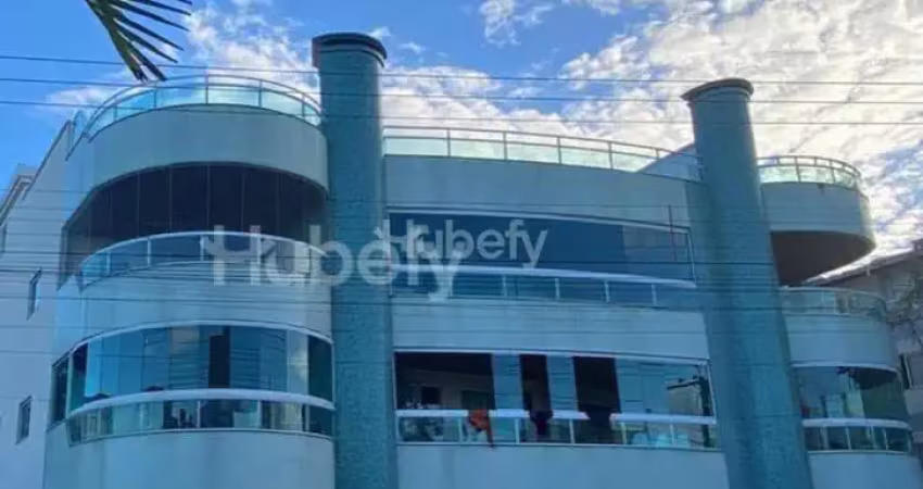 Cobertura duplex em bombinhas – 300 m² com vista para o mar